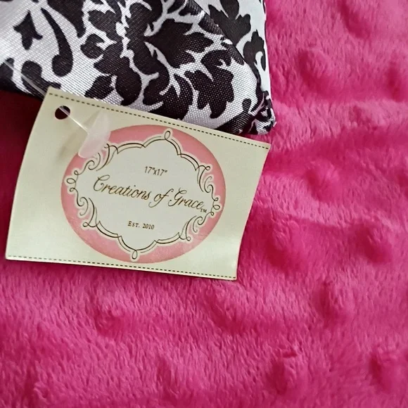 Pink and Black Patterned Baby Blanket NWT Room Accent - Picture 4 of 6